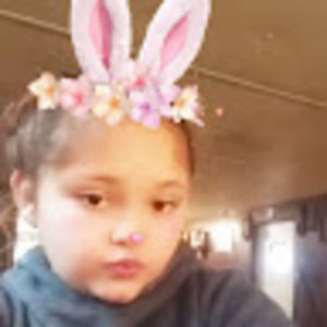 Meet your Posher, Holly